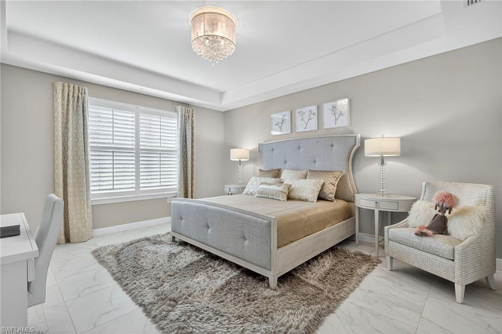 2555 MARQUESA ROYALE LN # 202