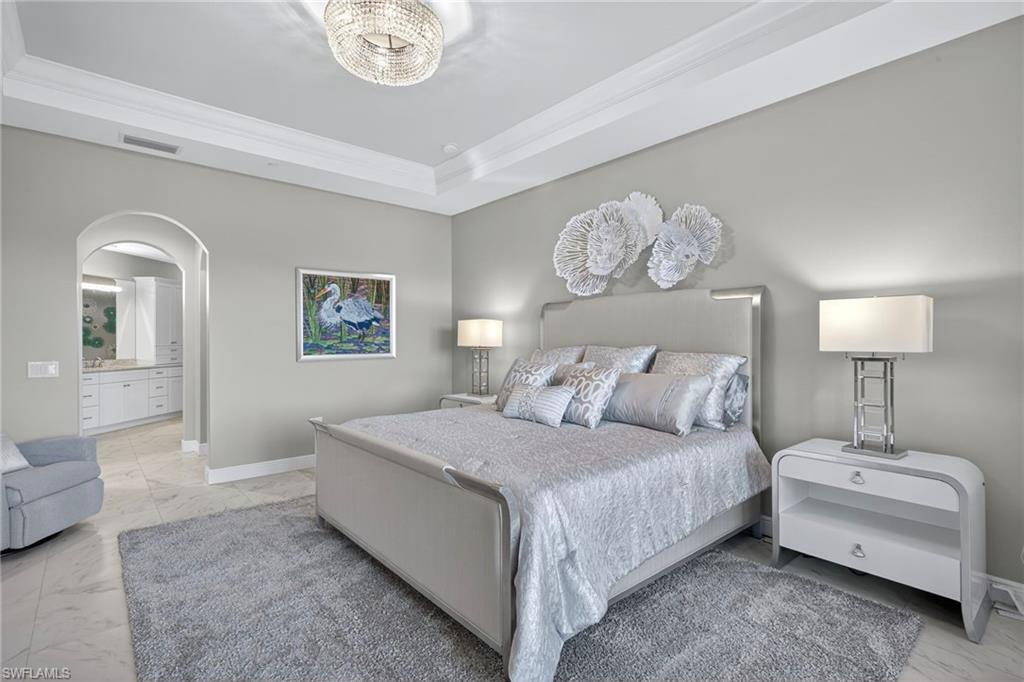 2555 MARQUESA ROYALE LN # 202