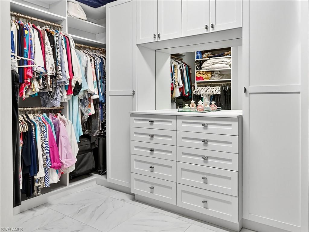 2555 MARQUESA ROYALE LN # 202