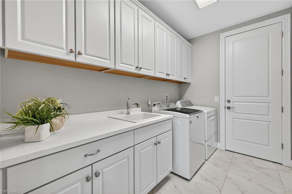 2555 MARQUESA ROYALE LN # 202