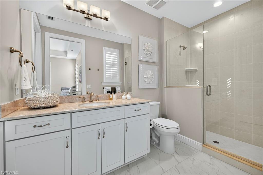 2555 MARQUESA ROYALE LN # 202