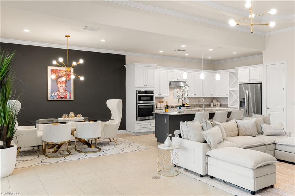 10137 Florence CIR, NAPLES