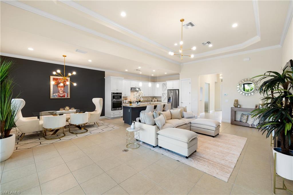 10137 Florence CIR, NAPLES