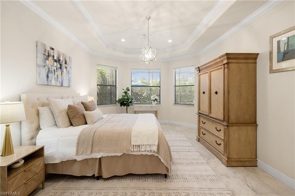 10137 Florence CIR, NAPLES