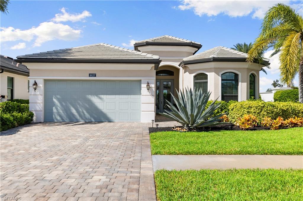 10137 Florence CIR, NAPLES