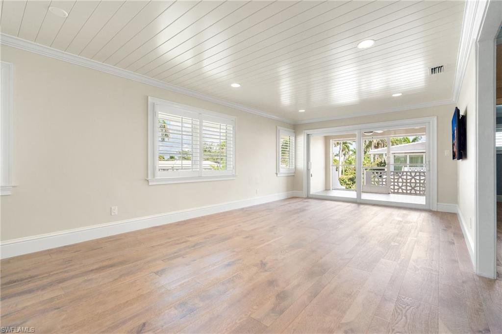 310 14th AVE S # 310B