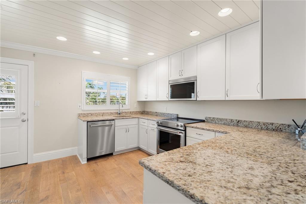 310 14th AVE S # 310B