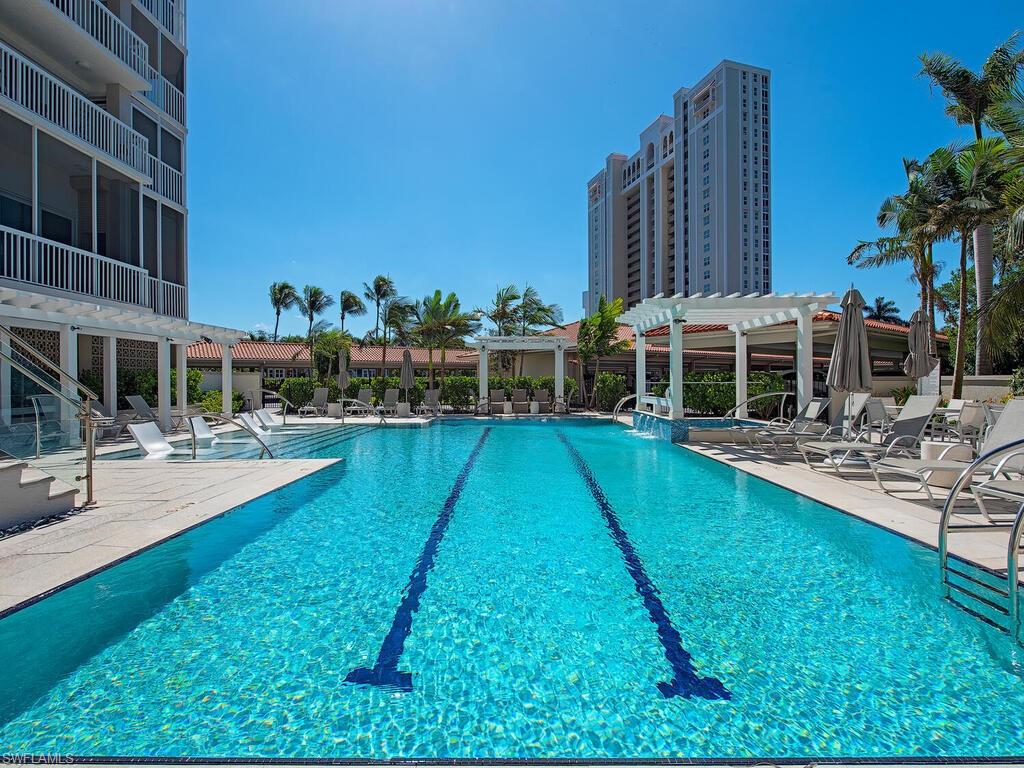 6585 Nicholas BLVD # 1102