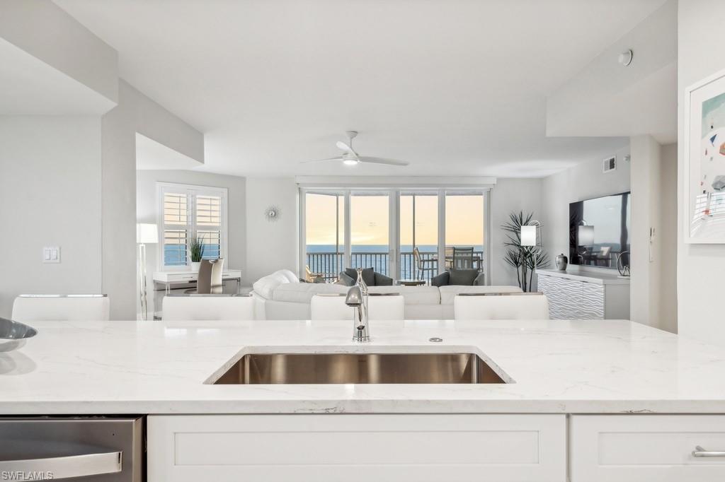 6620 Estero BLVD # 805