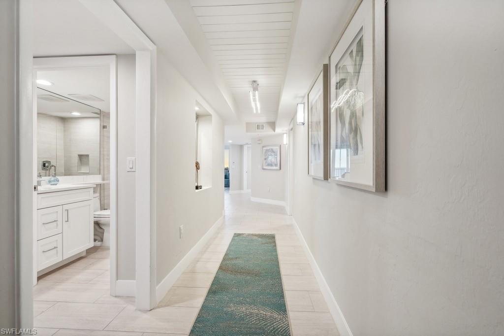 6620 Estero BLVD # 805