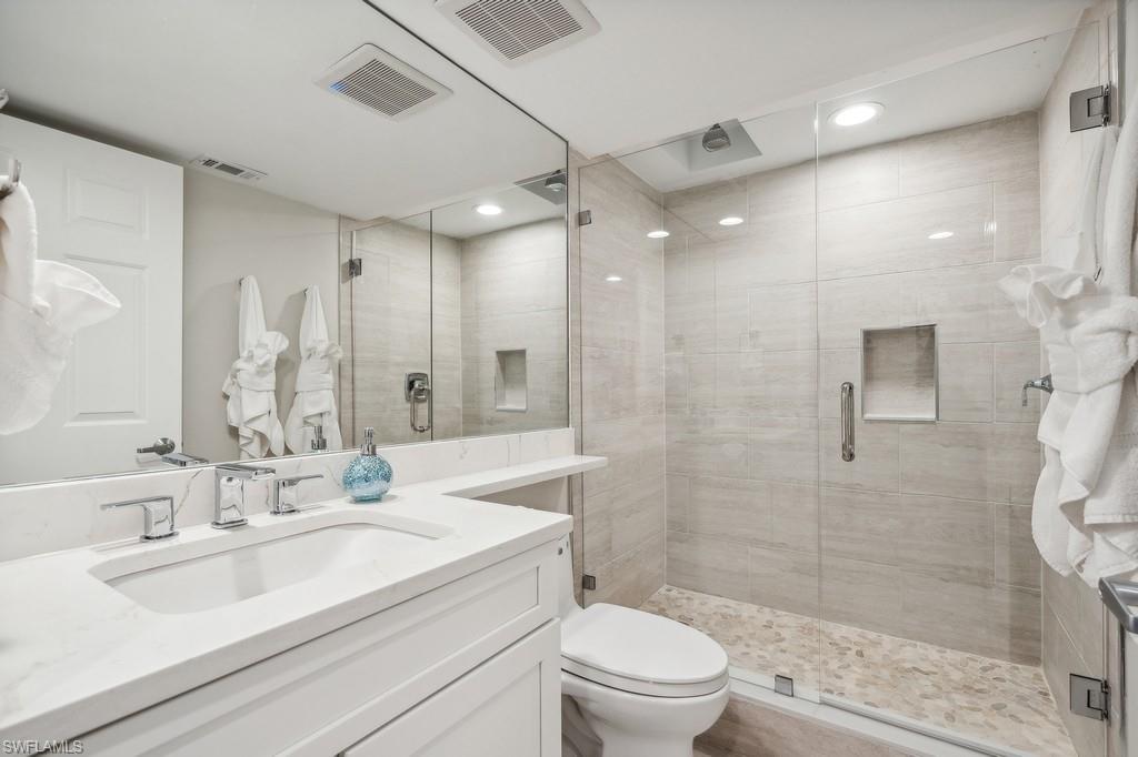 6620 Estero BLVD # 805