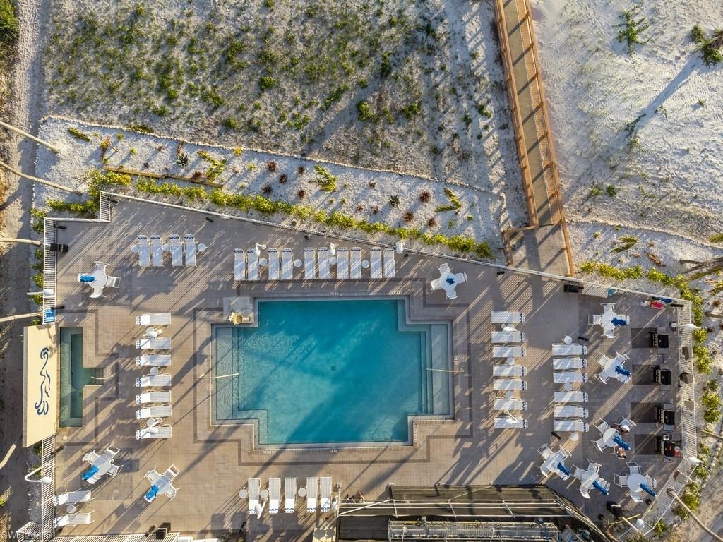 6620 Estero BLVD # 805