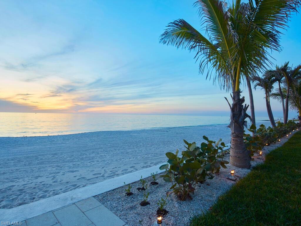 1065 Gulf Shore BLVD N # 301