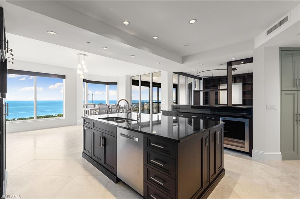 8787 Bay Colony DR Unit: 2004/2005