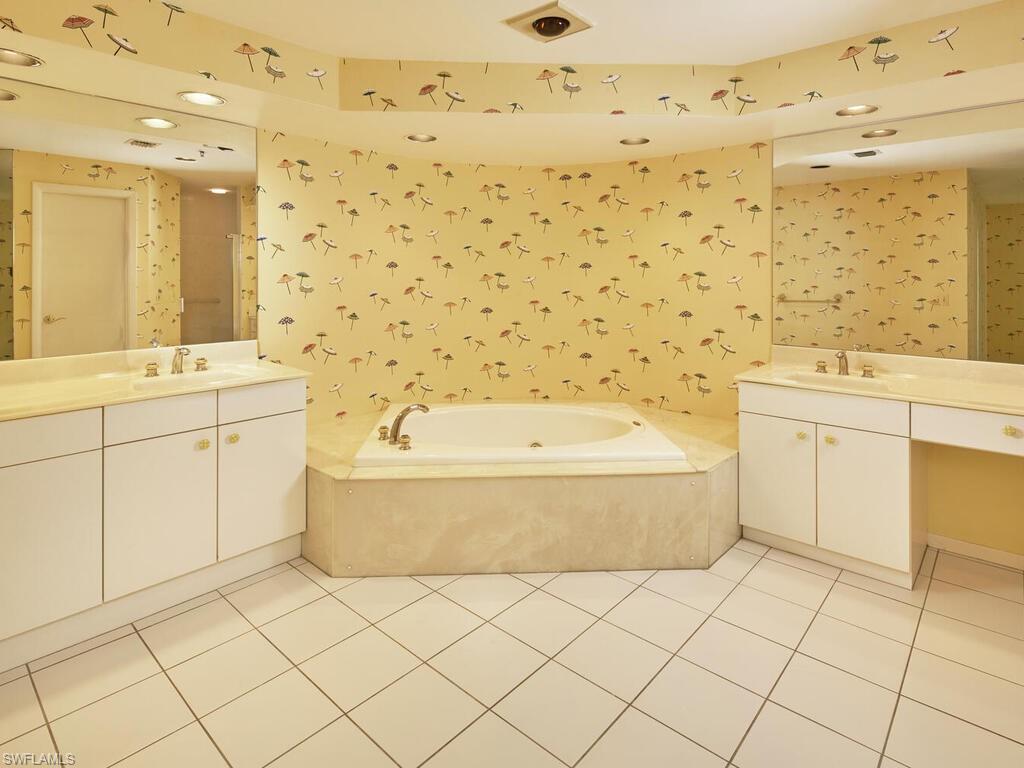 4951 Gulf Shore BLVD N # 901