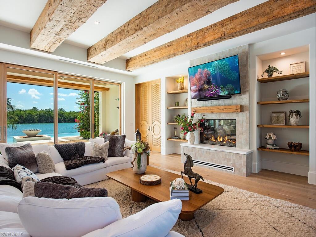 860 Admiralty Parade E