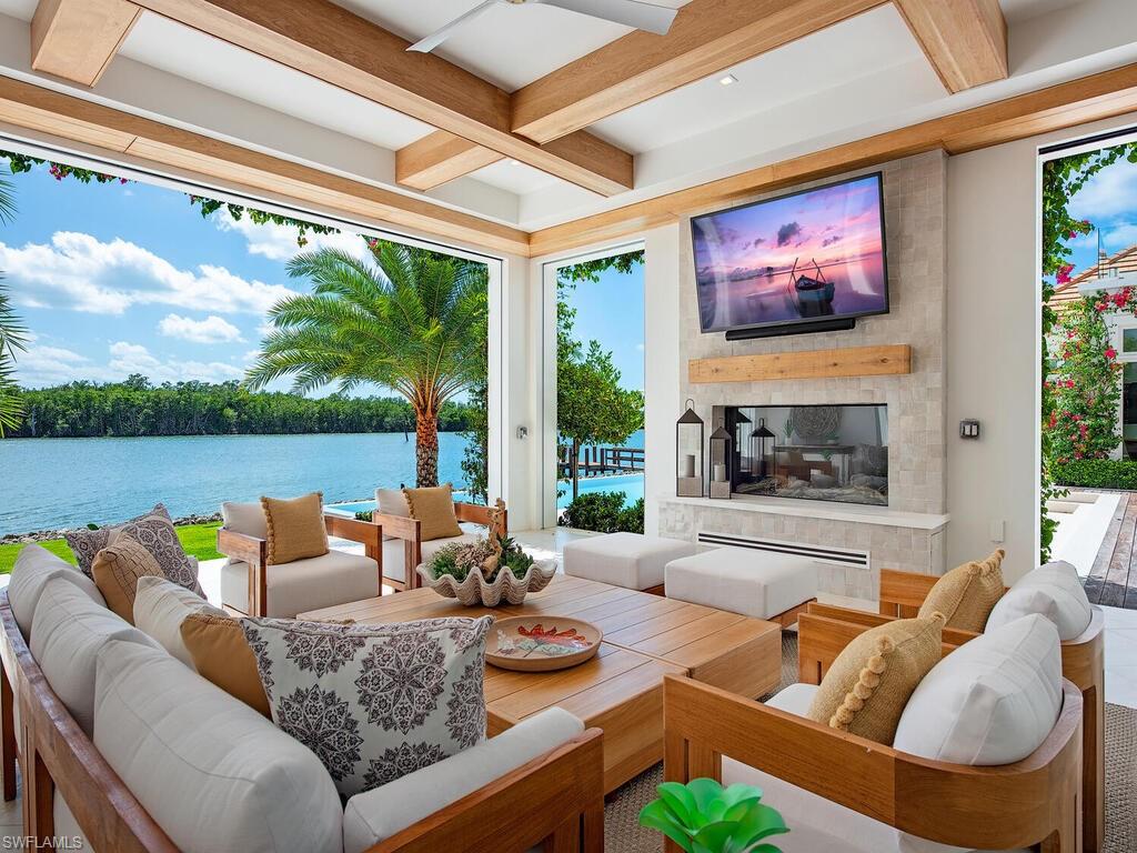 860 Admiralty Parade E