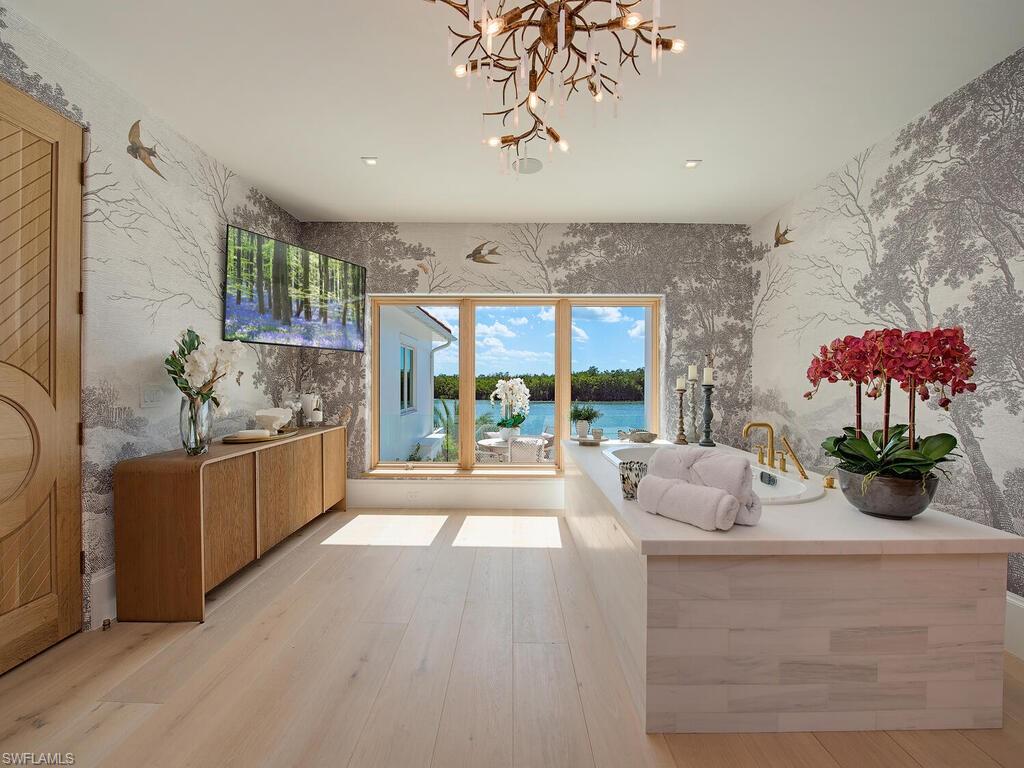 860 Admiralty Parade E