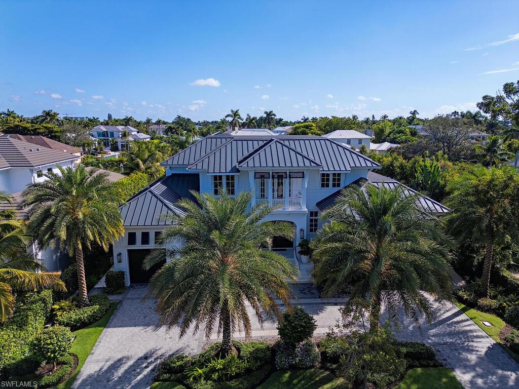 1675 Gordon DR