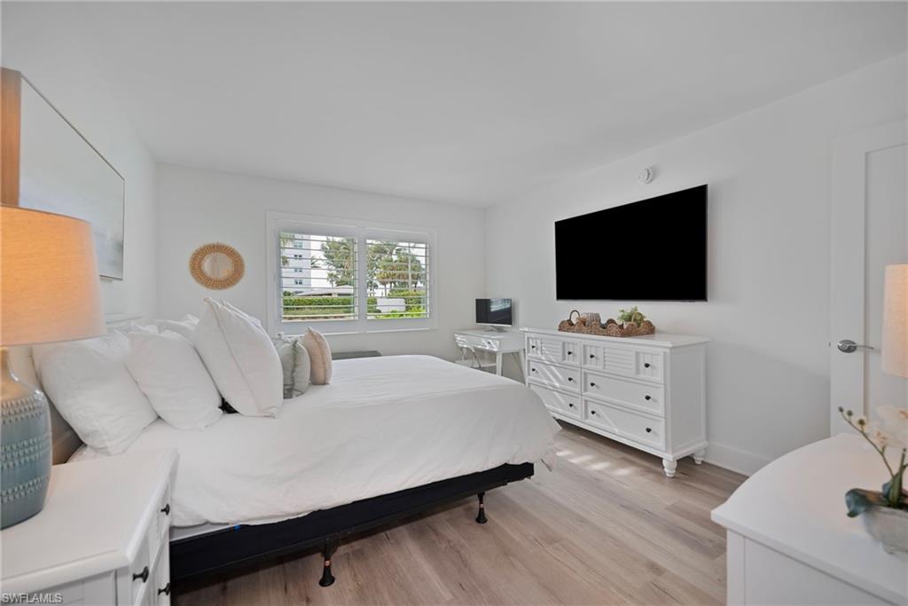 1950 Gulf Shore BLVD N # 101