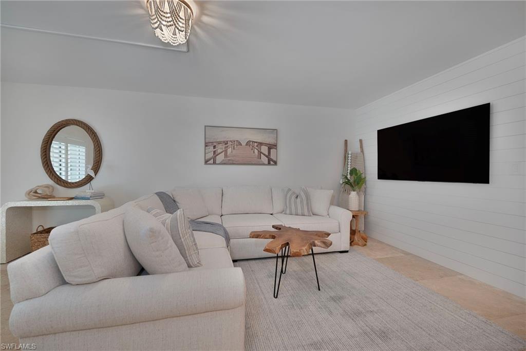 1950 Gulf Shore BLVD N # 108