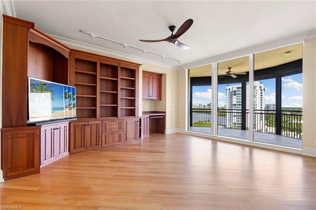 81 Seagate DR # 1103