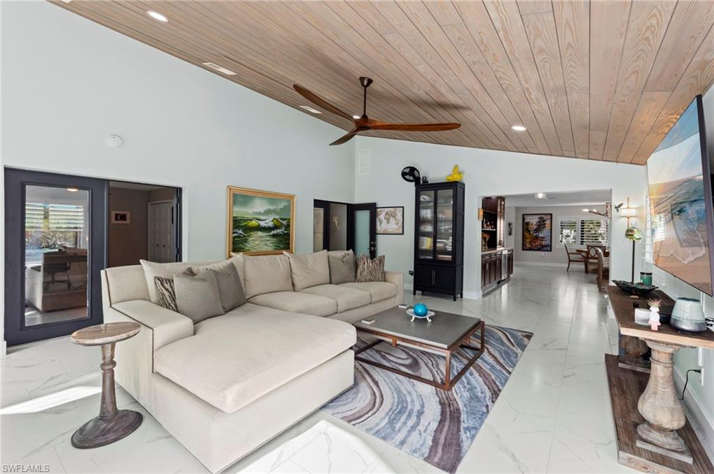 1344 Coconut DR