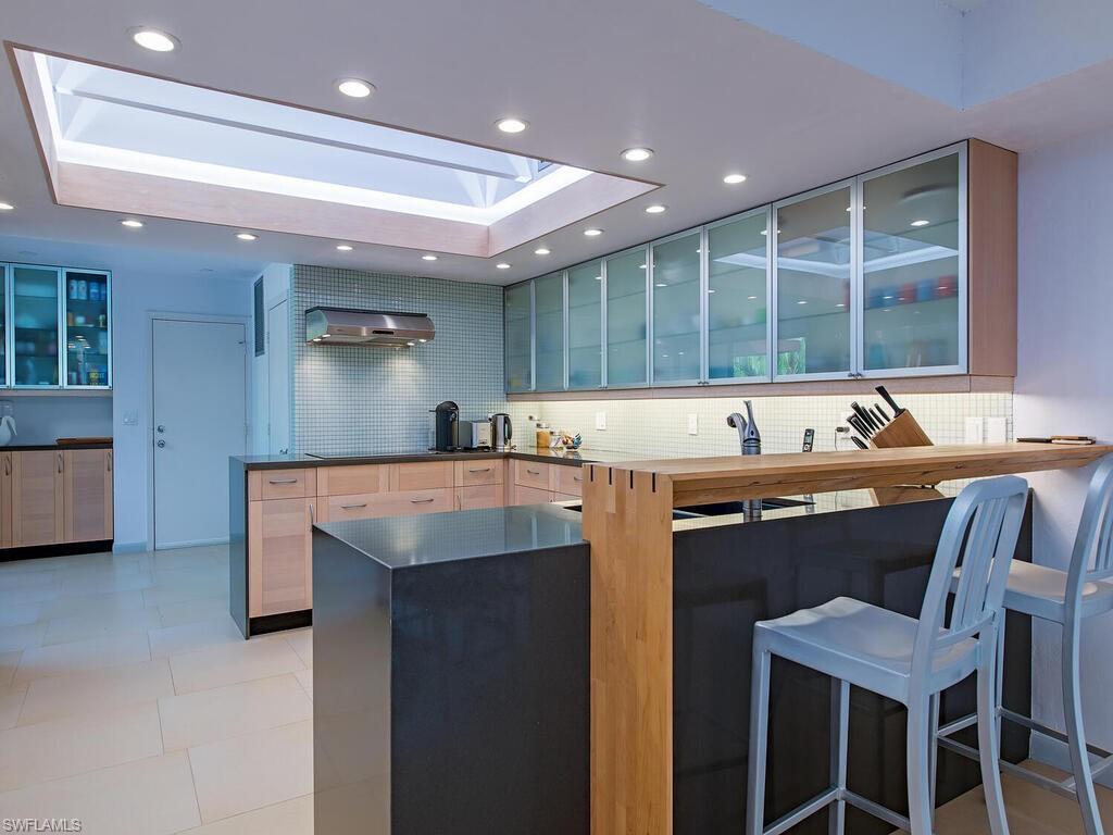 6802 Pelican Bay BLVD # 1002