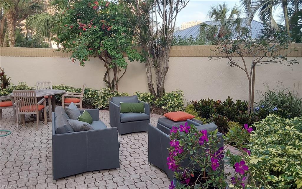 6802 Pelican Bay BLVD # 1002