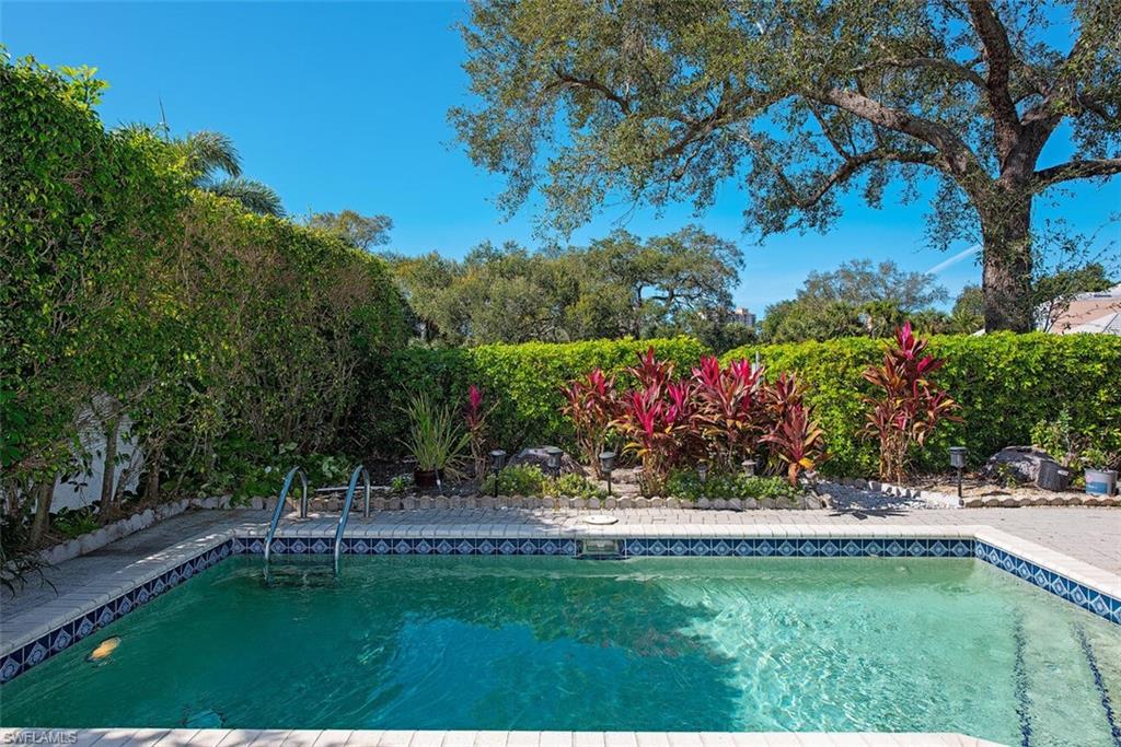 808 Rue de Ville # 35