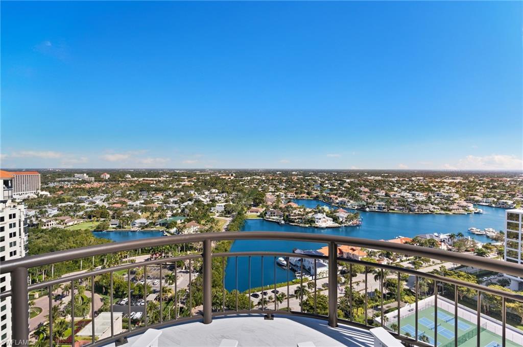 4951 Gulf Shore BLVD N PH-502