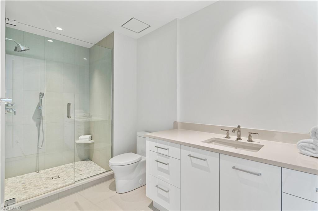 4951 Gulf Shore BLVD N PH-502