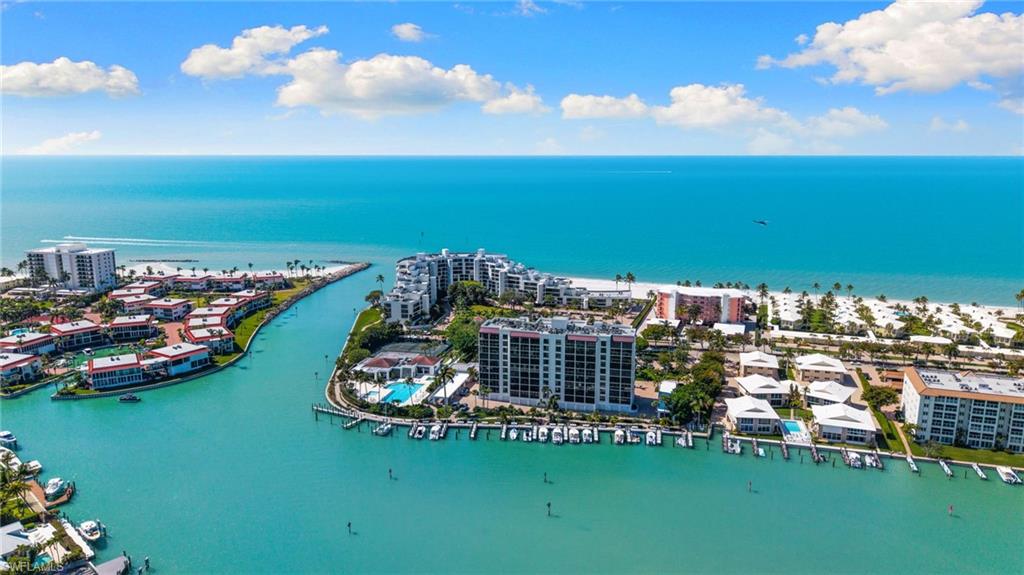2400 Gulf Shore BLVD N 402