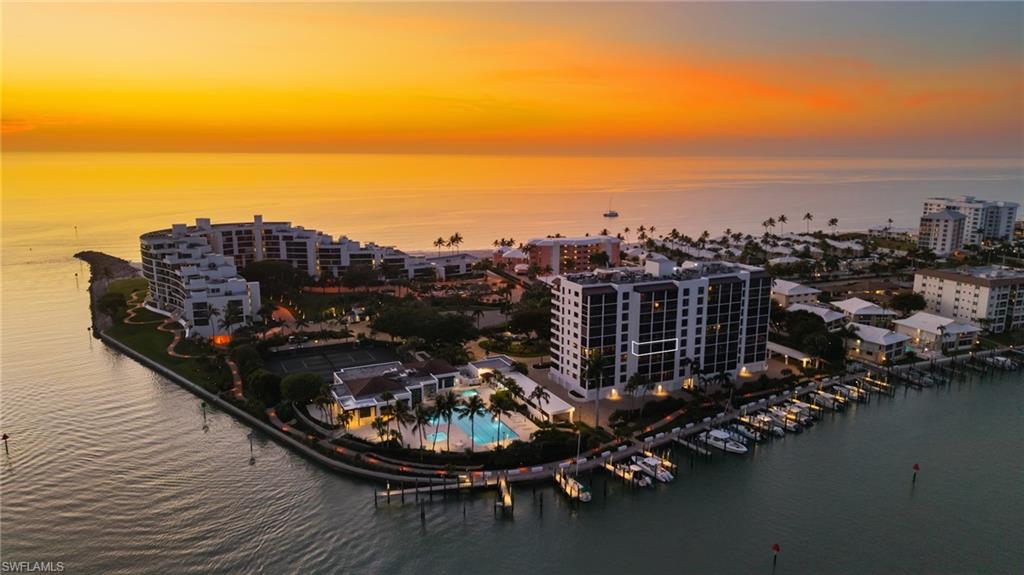 2400 Gulf Shore BLVD N 402