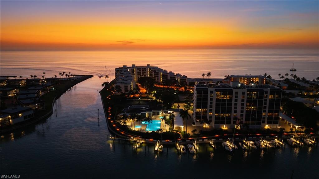 2400 Gulf Shore BLVD N 402