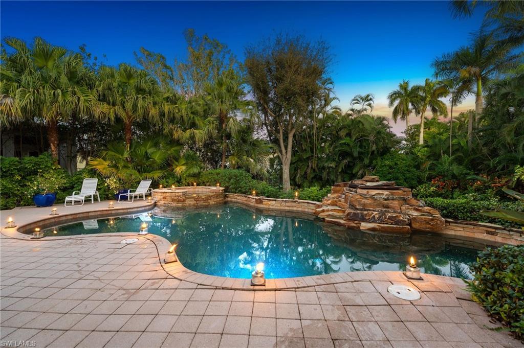 368 Hawser LN