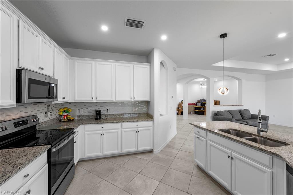 3257 Altimira DR