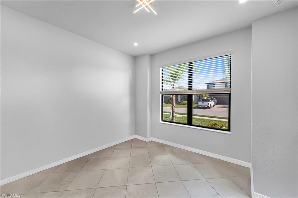 3257 Altimira DR