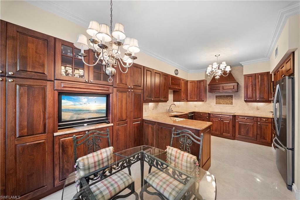 6830 San Marino DR 711A