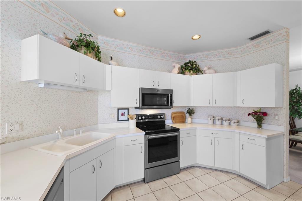 8509 Fairway Bend DR