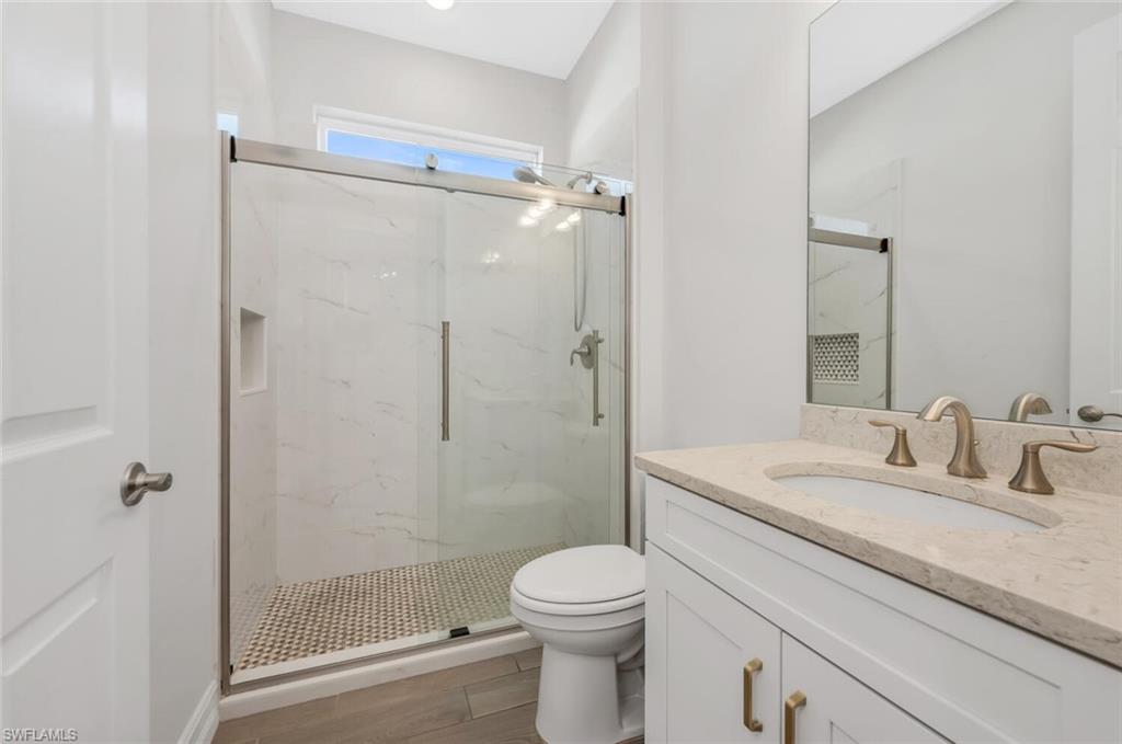 28041 Captiva Shell LOOP