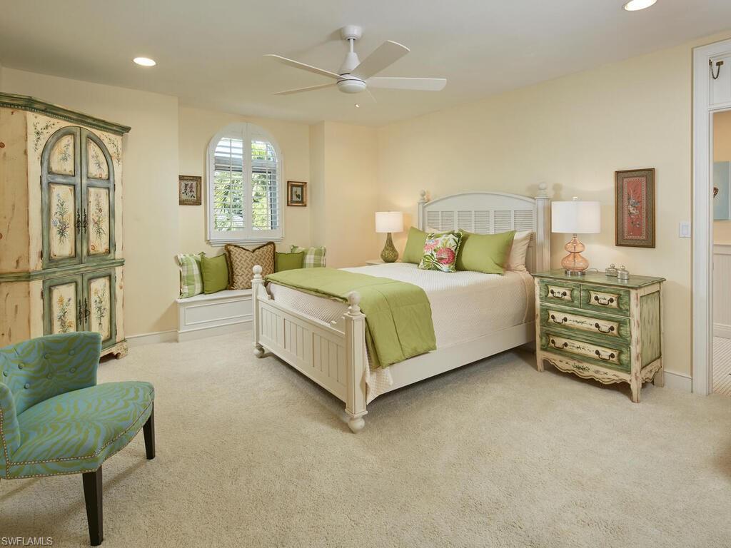 2750 Treasure LN