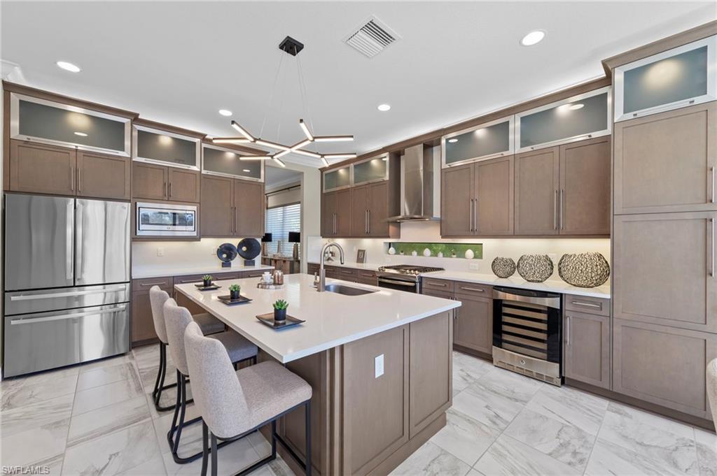 4032 Nova LN