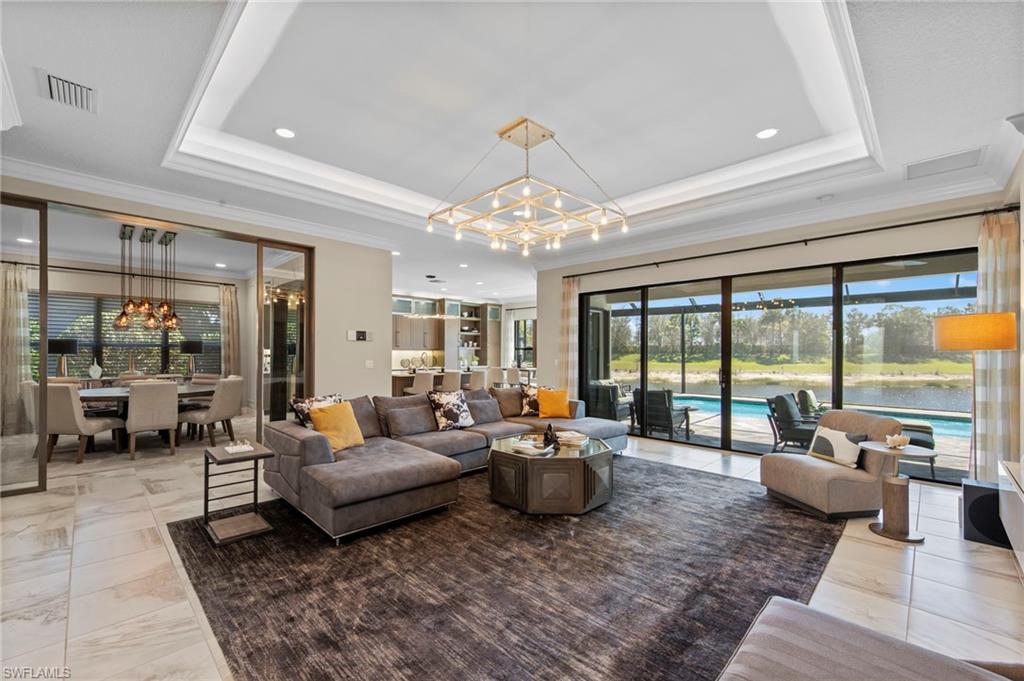 4032 Nova LN