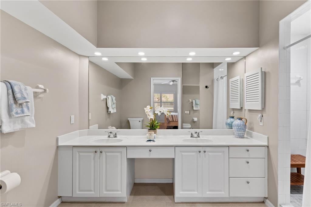 6808 Satinleaf RD S 204