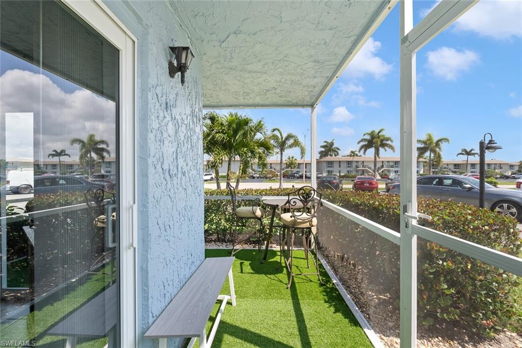 240 Palm DR 48-1