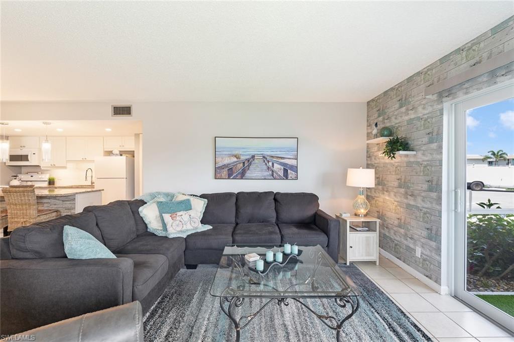 240 Palm DR 48-1