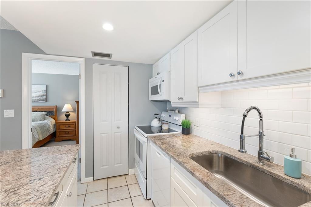 240 Palm DR 48-1