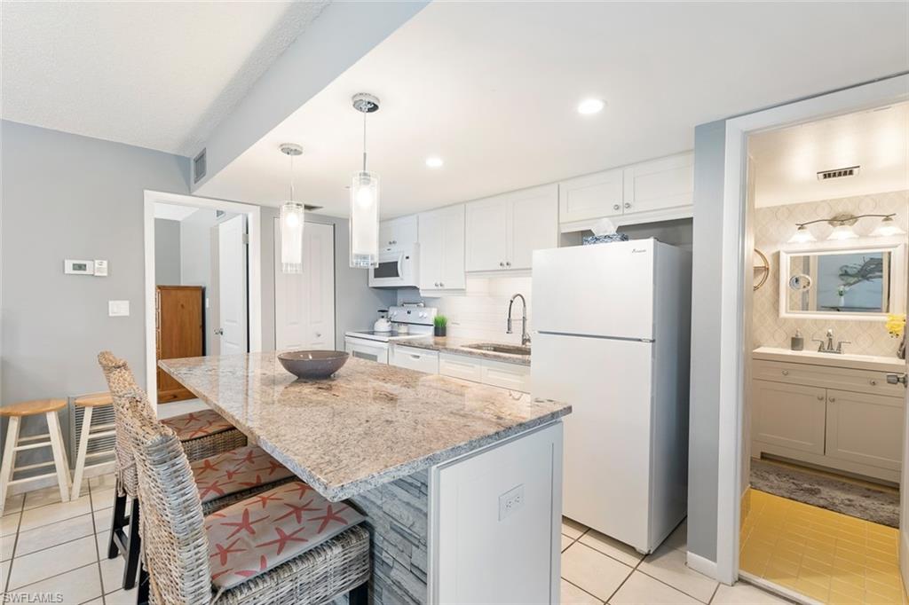 240 Palm DR 48-1