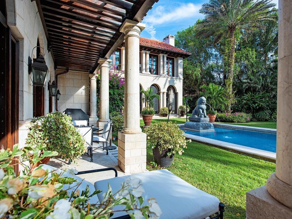 3200 Green Dolphin LN